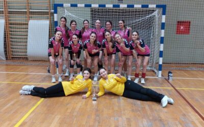 ZLATNE RUKOMETAŠICE! Županijsko natjecanje u rukometu za učenice 7./8. razreda